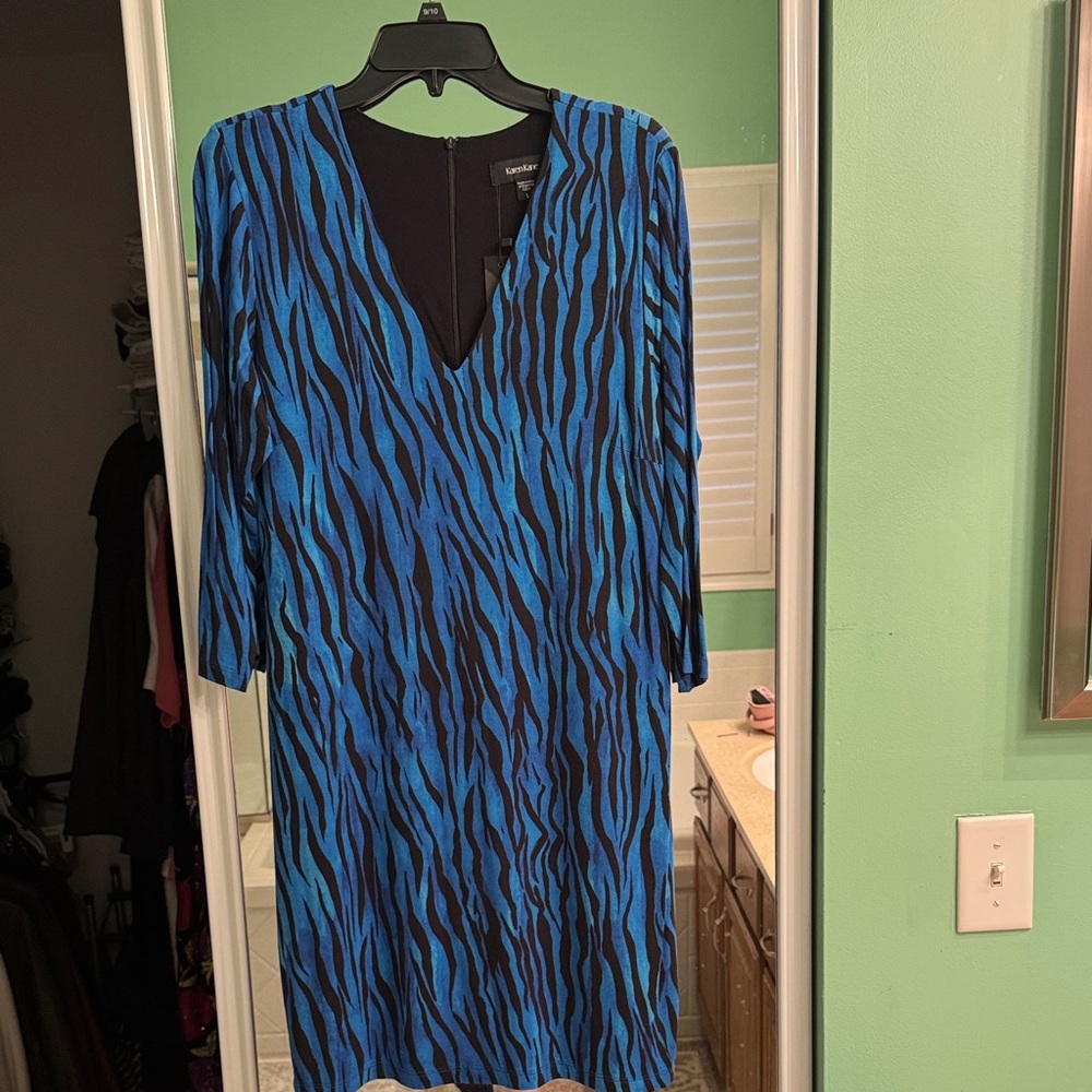 Karen Kane Spense Blue and Black Animal Print Long Sleeve Dress Lined. NWT.